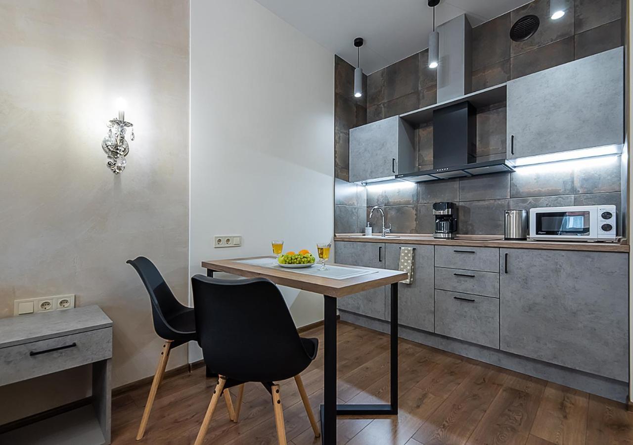Smart Plaza Obolon: Designer Near Minska Metro Apartment *