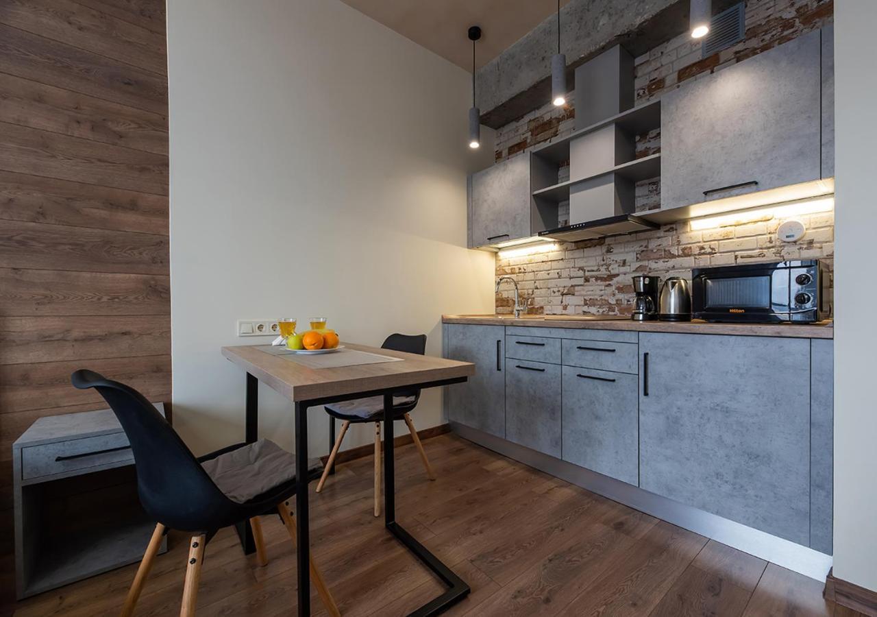 Smart Plaza Obolon: Designer Near Minska Metro Apartment Kyiv