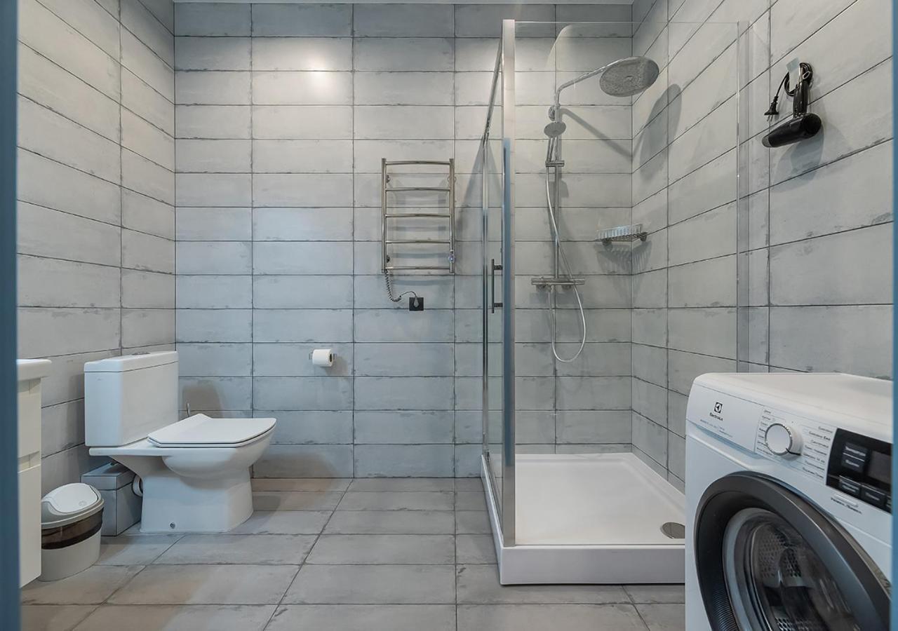 Smart Plaza Obolon: Designer Near Minska Metro Kyiv