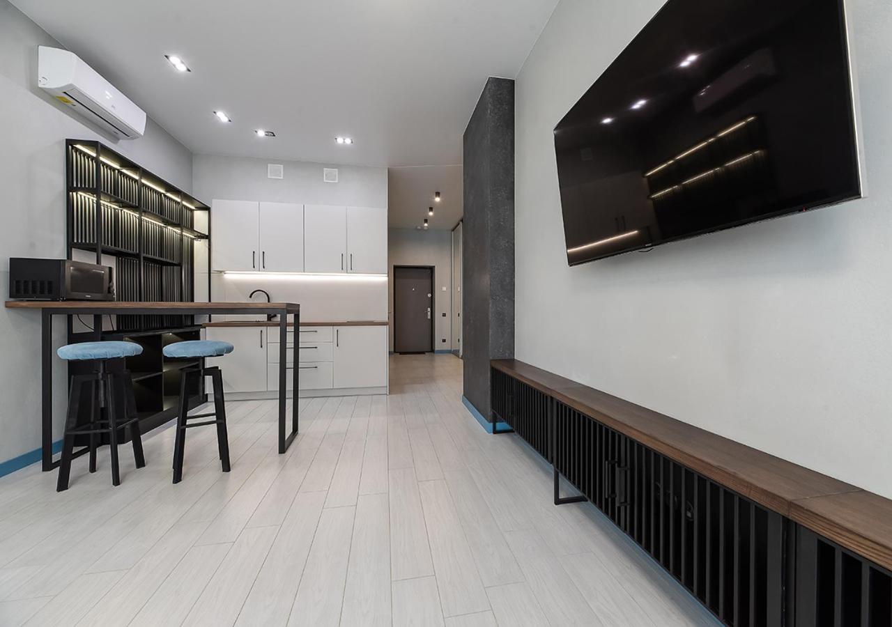 Smart Plaza Obolon: Designer Near Minska Metro Kyiv