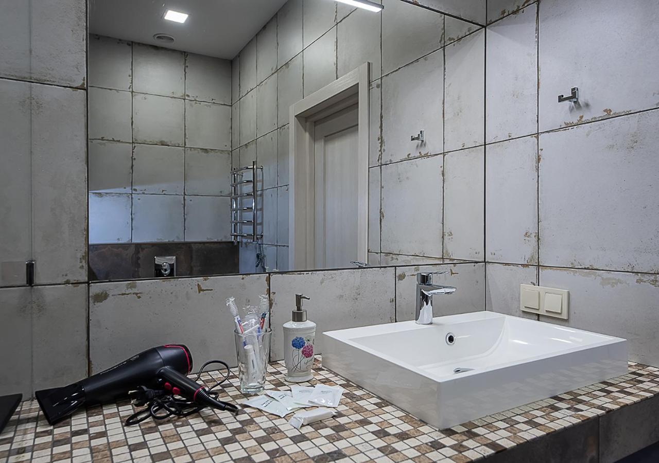 Smart Plaza Obolon: Designer Near Minska Metro Apartment *
