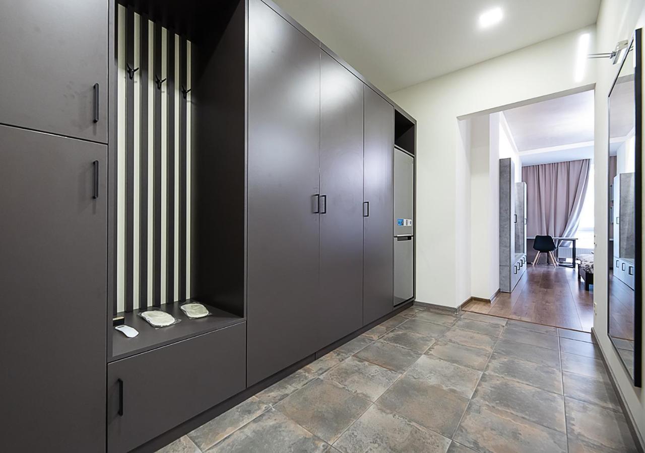 Smart Plaza Obolon: Designer Near Minska Metro Apartment Kyiv