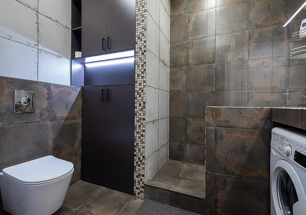 Smart Plaza Obolon: Designer Near Minska Metro Kyiv